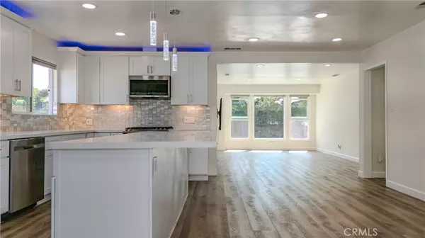 Manhattan Beach, CA 90266,1509 North Meadows Avenue
