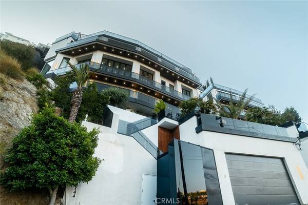 8144 Gould AVE, Los Angeles, CA 90046