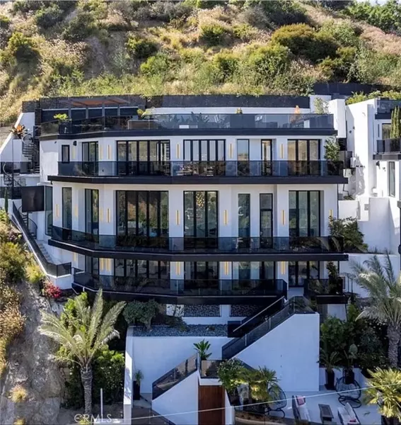 8144 Gould AVE, Los Angeles, CA 90046