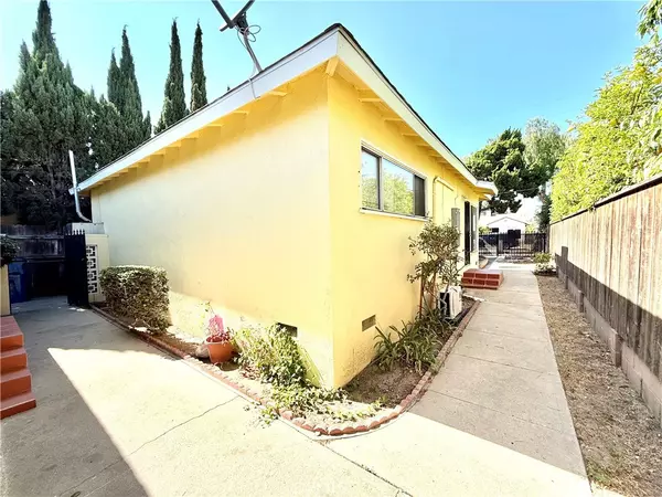Inglewood, CA 90303,3320 W 112th ST