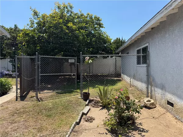 Lomita, CA 90717,1852 260th ST