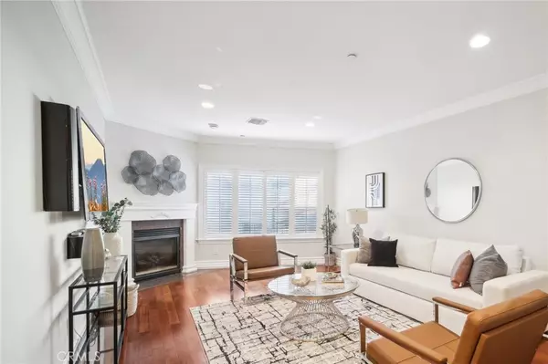 11989 Laurelwood DR #3, Studio City, CA 91604