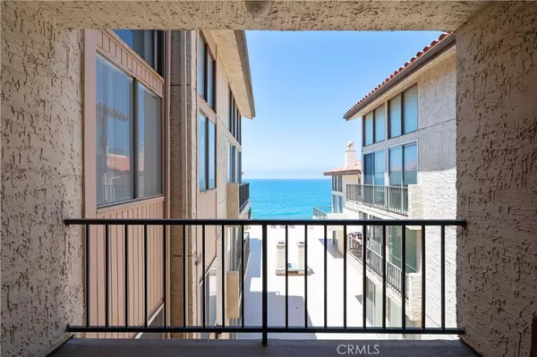 Redondo Beach, CA 90277,555 Esplanade #520