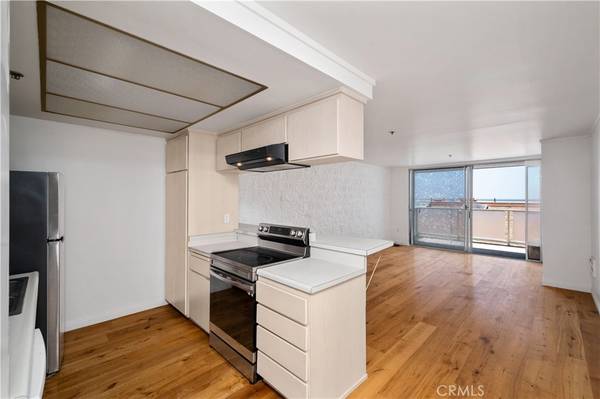 Redondo Beach, CA 90277,615 Esplanade #512