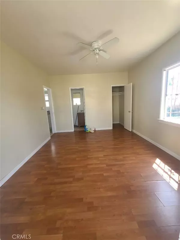 Los Angeles, CA 90047,1422 1/2 W 84th PL