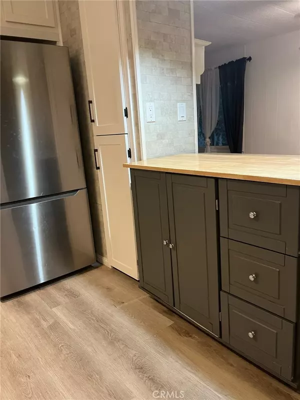 Hemet, CA 92545,601 N Kirby ST #294
