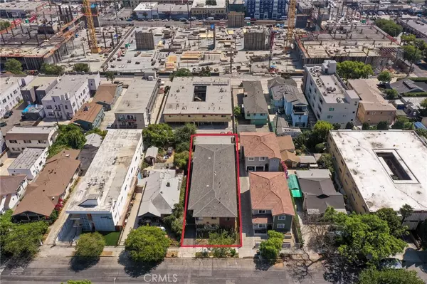 Los Angeles, CA 90038,5642 Lexington AVE