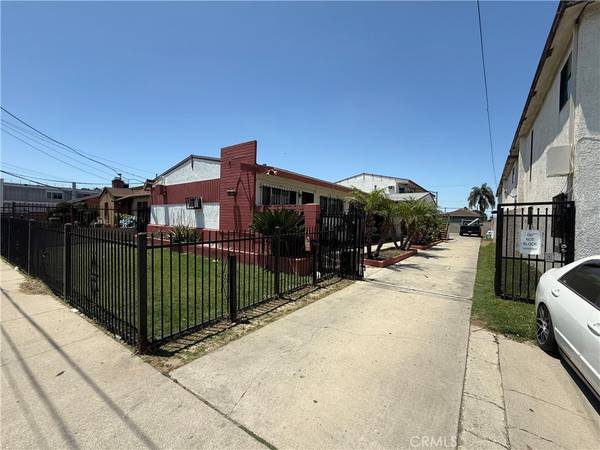 Compton, CA 90221,205 N Mayo AVE