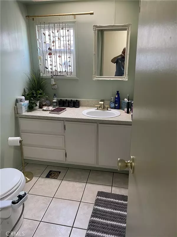 Long Beach, CA 90805,4907 Brook Ave #65