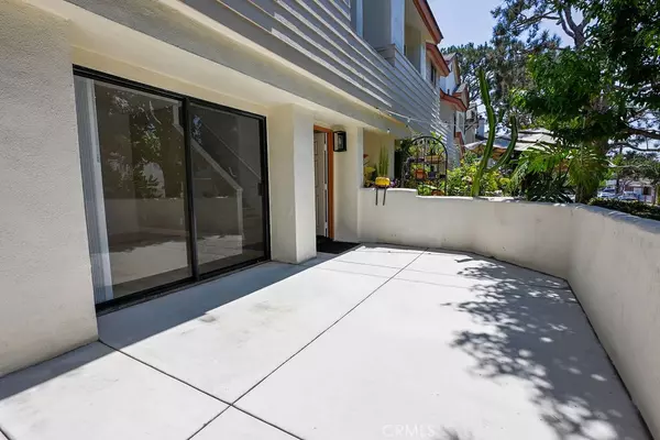 Lawndale, CA 90260,15111 Freeman AVE #44