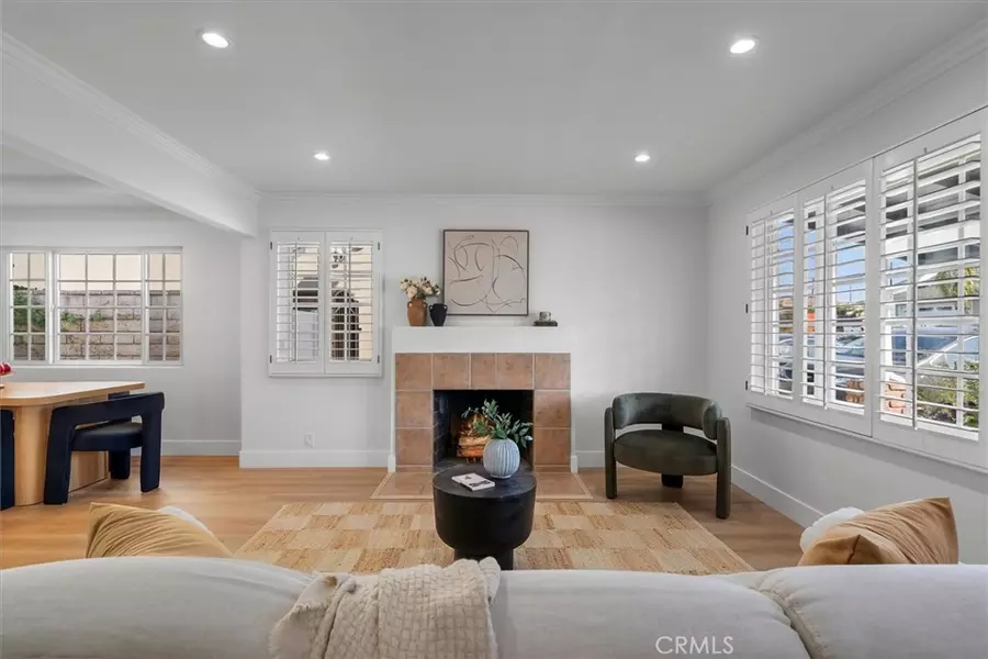 8769 Croydon AVE, Los Angeles, CA 90045