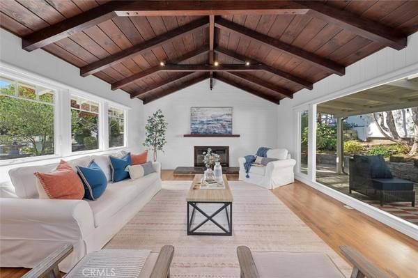 901 N Poinsettia AVE, Manhattan Beach, CA 90266