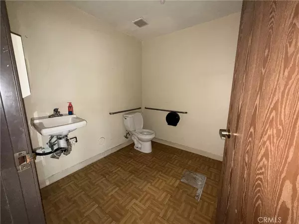 Gardena, CA 90249,13850 S Normandie AVE #B-D