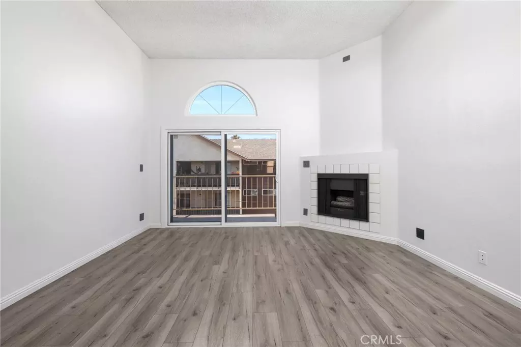 Long Beach, CA 90802,445 W 6th Street #409
