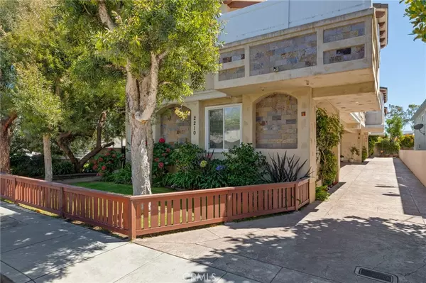 2210 Mathews AVE #A, Redondo Beach, CA 90278
