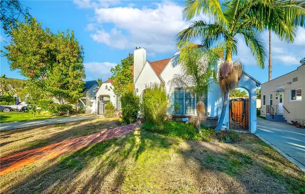 Los Angeles, CA 90035,1446 S Oakhurst DR