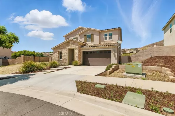 Corona, CA 92883,24583 Acadia DR