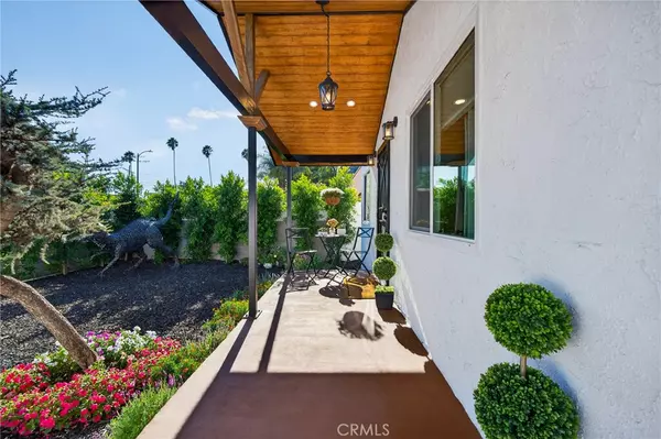 Los Angeles, CA 90061,425 W 109th ST