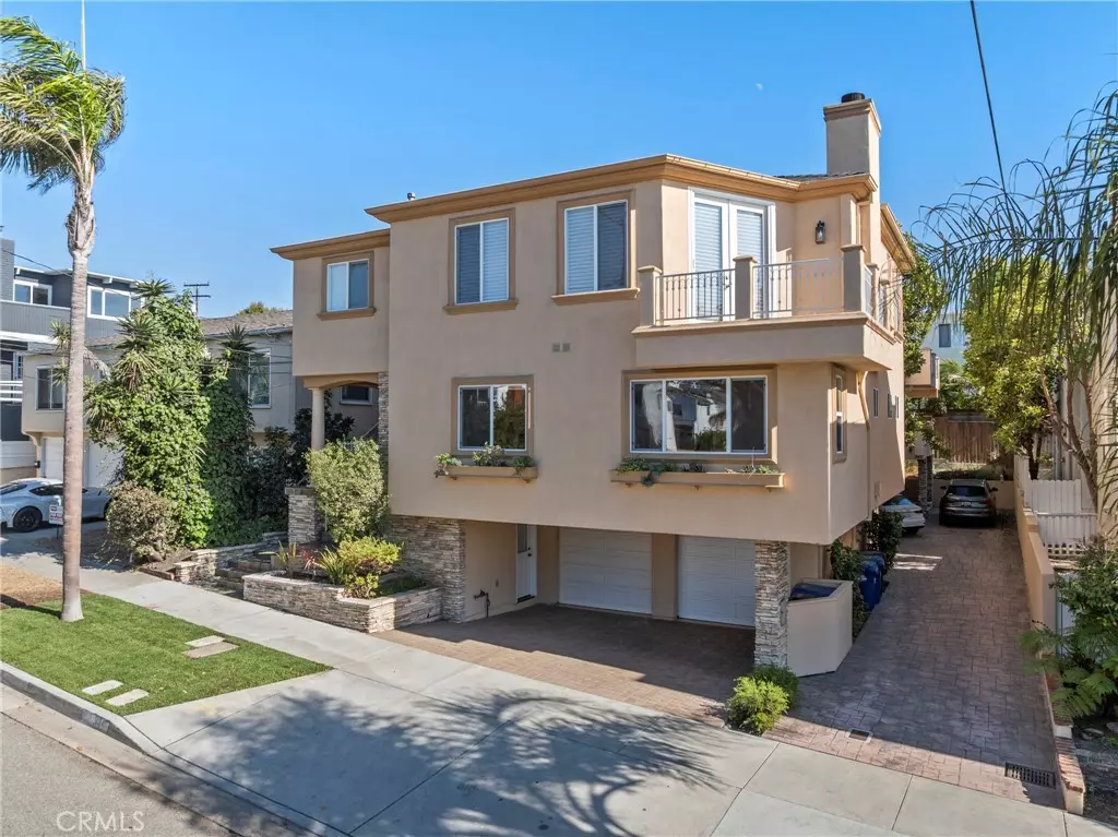 Hermosa Beach, CA 90254,944 5th ST