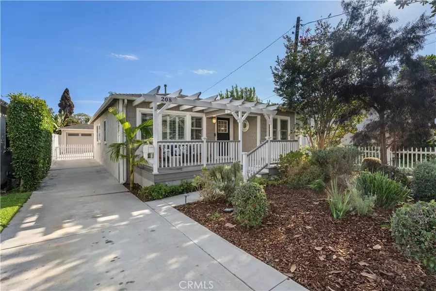 208 W Walnut AVE, El Segundo, CA 90245