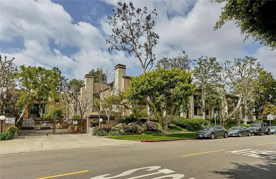 8675 Falmouth AVE #109, Playa Del Rey, CA 90293