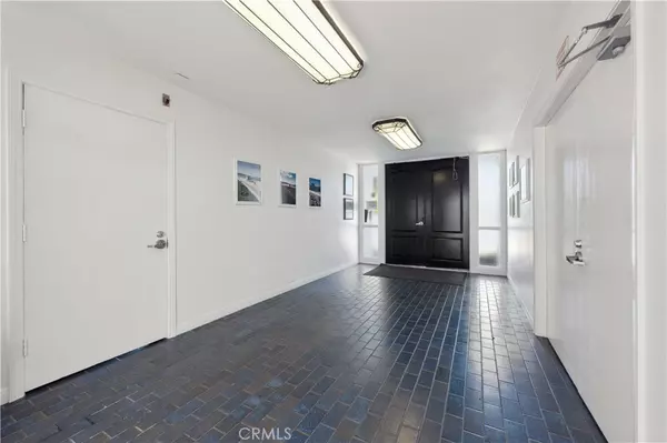 Redondo Beach, CA 90277,415 S Prospect AVE #106