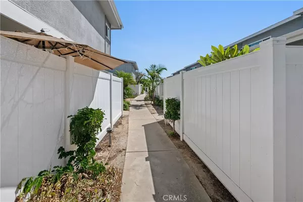 Lomita, CA 90717,25018 Eshelman AVE #21