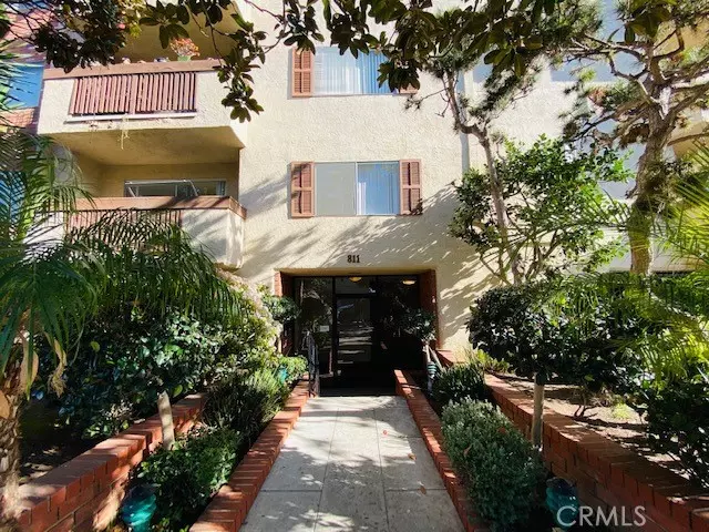 Santa Monica, CA 90403,811 6th ST #305