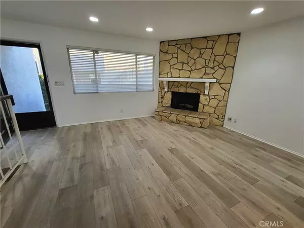 Redondo Beach, CA 90277,239 N Juanita AVE #D