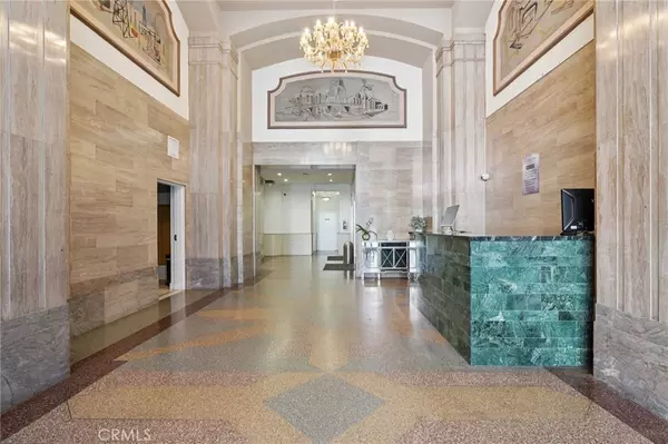 Los Angeles, CA 90015,939 S Broadway #203