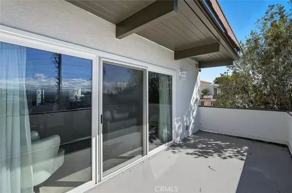 Redondo Beach, CA 90278,1734 Van Horne LN