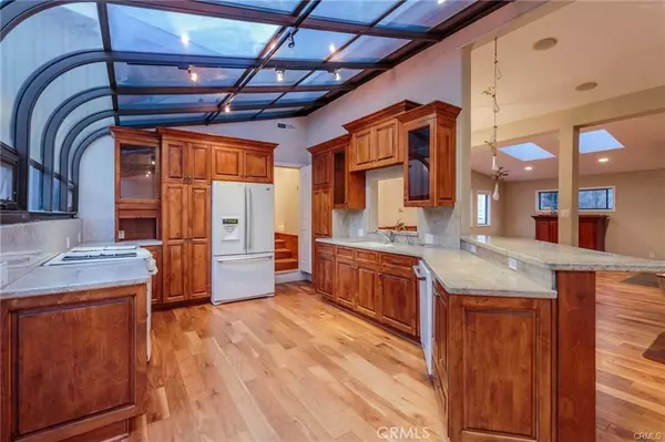 Redondo Beach, CA 90277,447 Avenue E