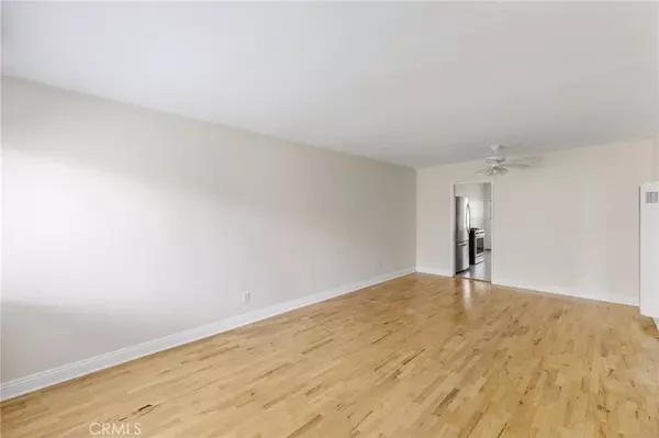 Los Angeles, CA 90045,7137 Ramsgate AVE