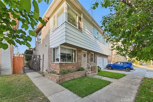 1825 3rd St E #4, Long Beach, CA 90802