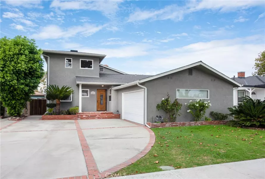 2007 W 180th Place PL W, Torrance, CA 90504