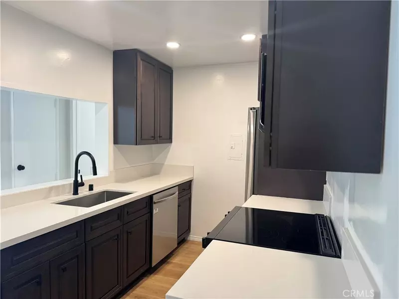 5460 White Oak AVE #C109, Encino, CA 91316