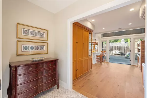 Palos Verdes Estates, CA 90274,3901 Via Cardelina