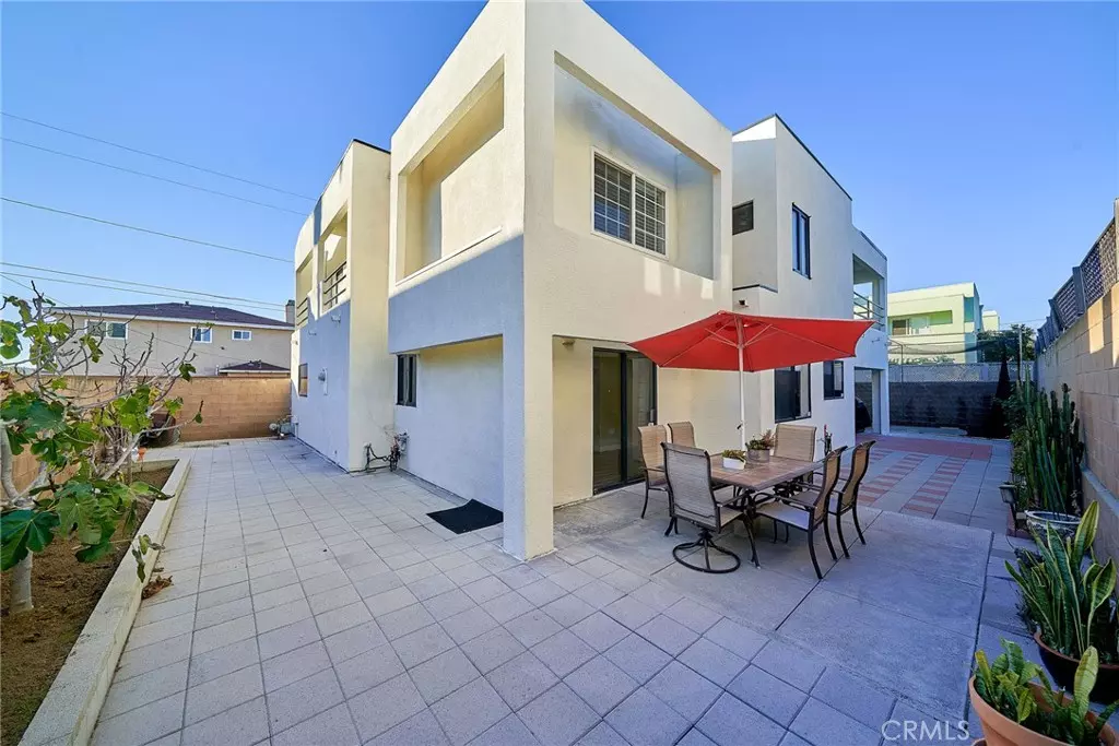 Torrance, CA 90501,2032 W 231st St