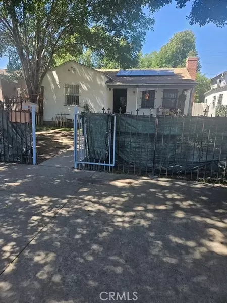 151 92nd, Los Angeles, CA 90003