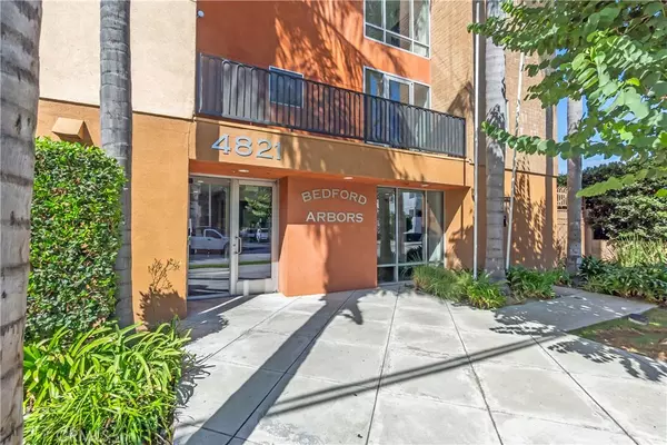 4821 Bakman #201, North Hollywood, CA 91601