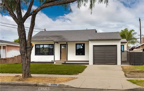 Pico Rivera, CA 90660,9235 Danbridge St