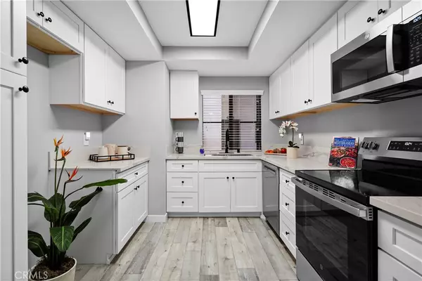 Huntington Beach, CA 92646,8633 Portola Court 15-F