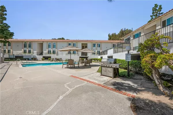 Redondo Beach, CA 90278,18225 Kingsdale AVE #207