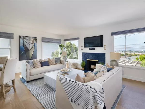 Redondo Beach, CA 90277,237 Via Los Miradores