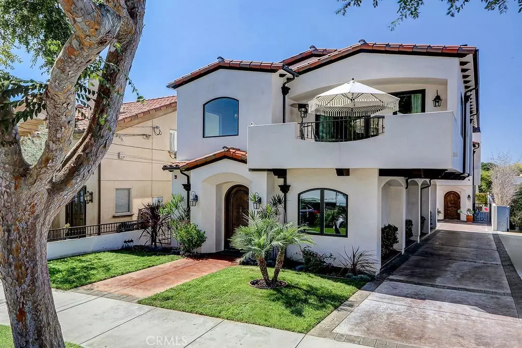 Redondo Beach, CA 90277,105 S Juanita #A