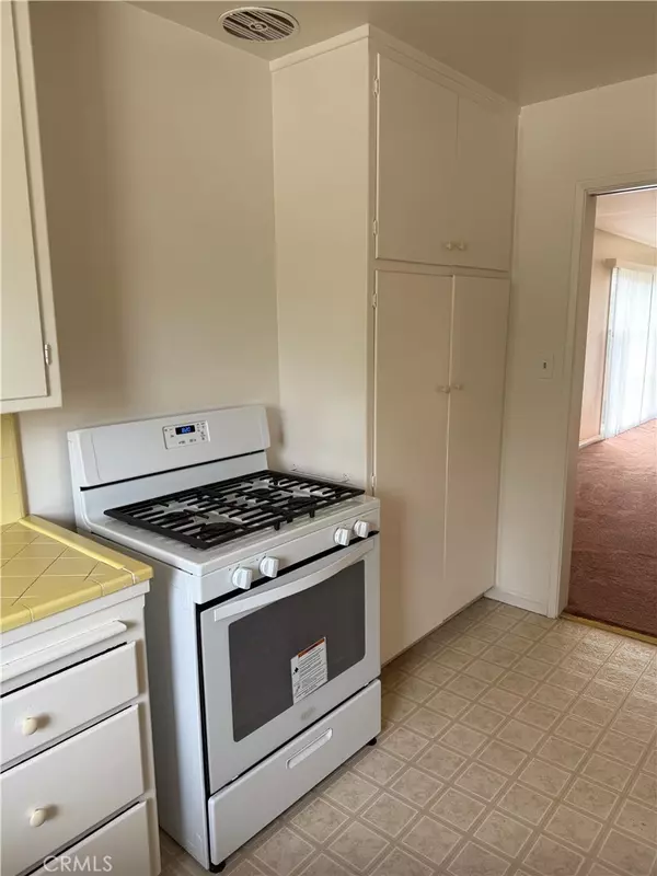 Long Beach, CA 90803,235 Belmont AVE #6