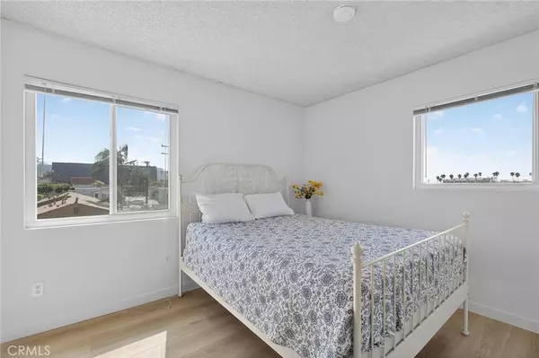 Redondo Beach, CA 90277,520 Avenue B #7