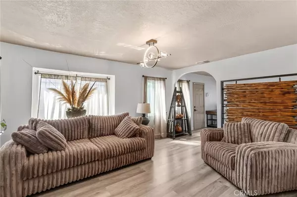 Upland, CA 91786,355 S 3rd AVE