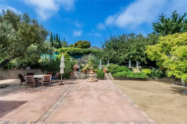Rancho Palos Verdes, CA 90275,1 Thyme