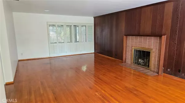 Long Beach, CA 90815,1821 N College PL